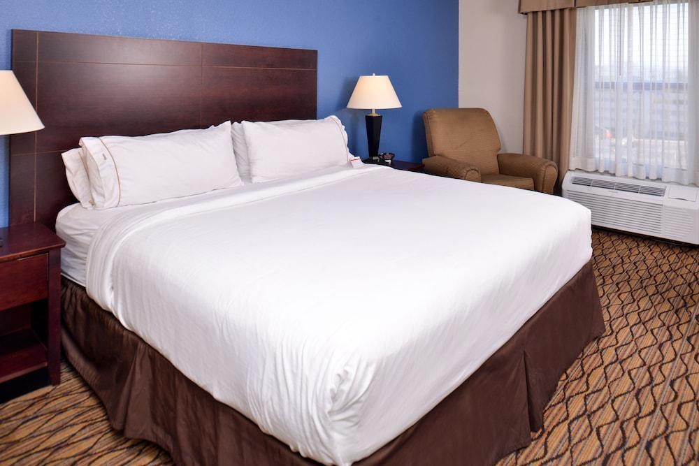 Holiday Inn Express & Suites Central Omaha By Ihg Dış mekan fotoğraf