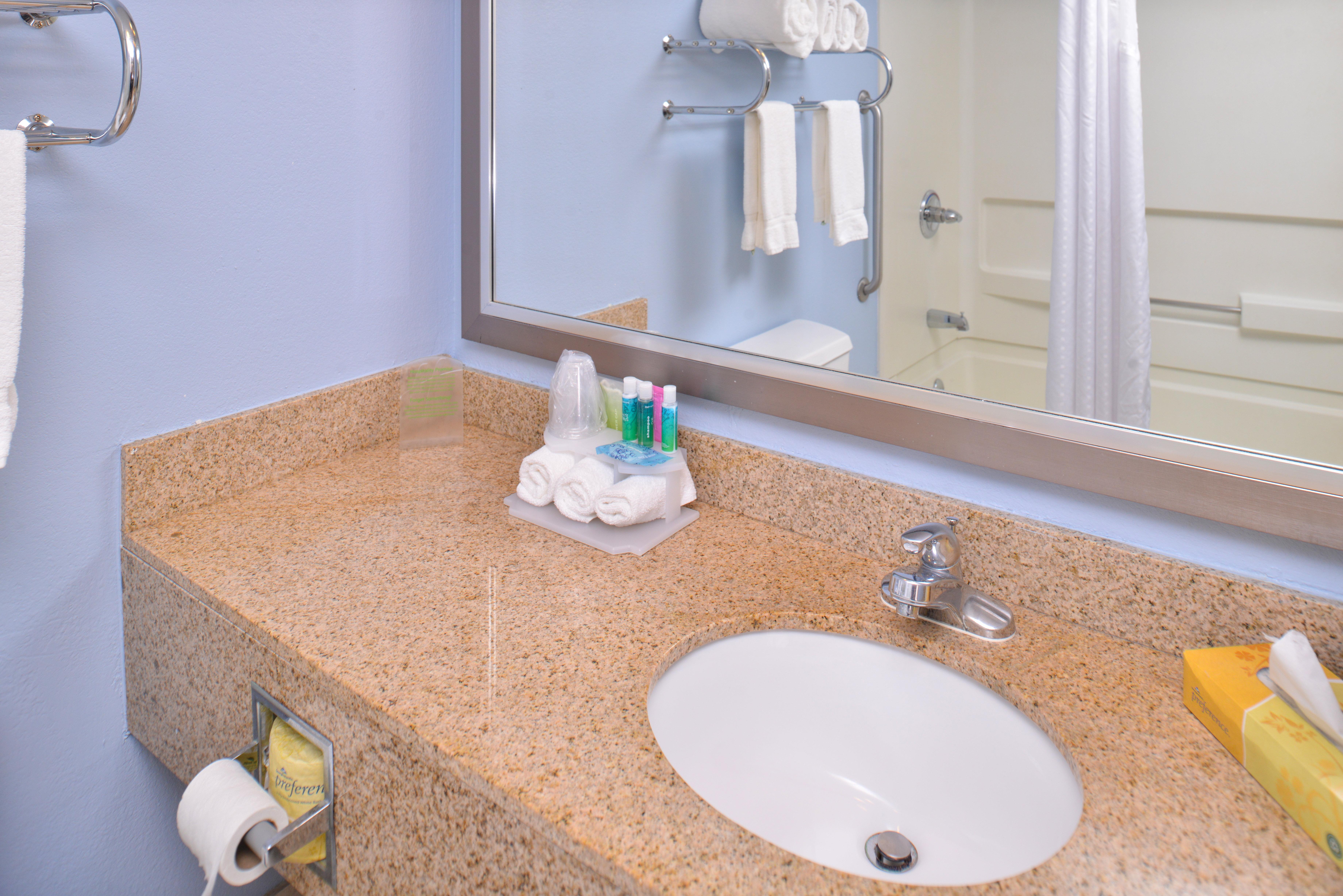 Holiday Inn Express & Suites Central Omaha By Ihg Dış mekan fotoğraf