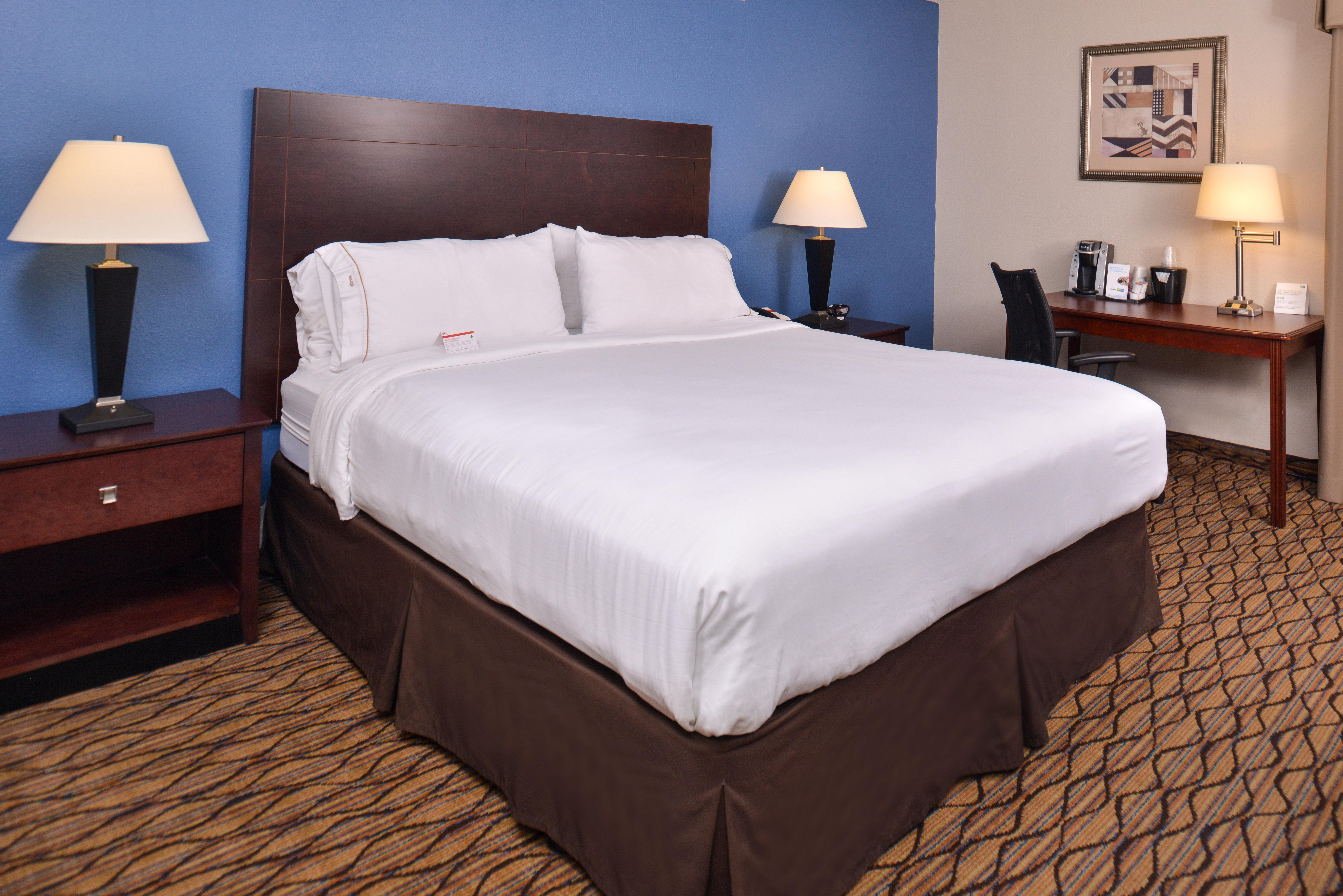 Holiday Inn Express & Suites Central Omaha By Ihg Dış mekan fotoğraf