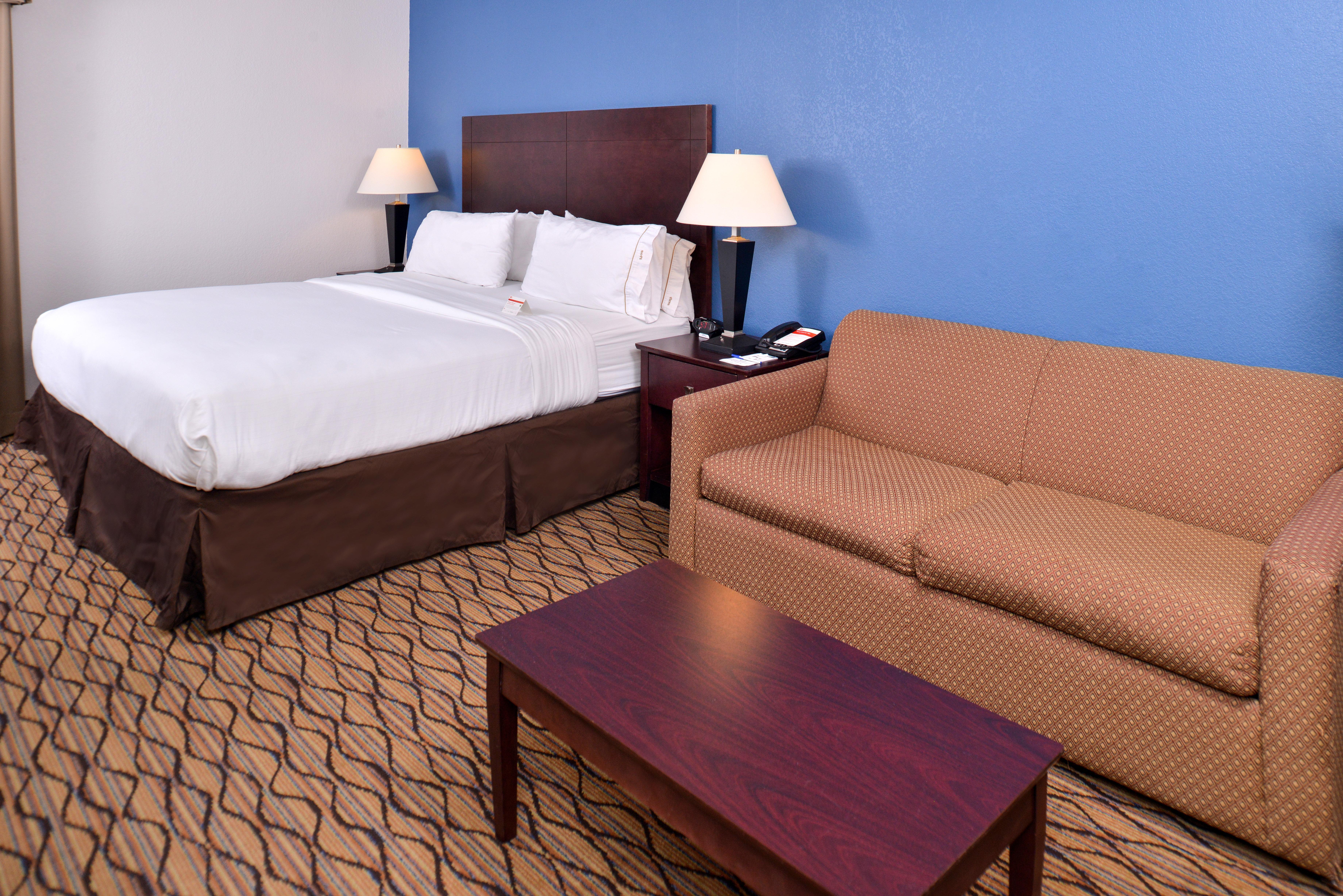 Holiday Inn Express & Suites Central Omaha By Ihg Dış mekan fotoğraf