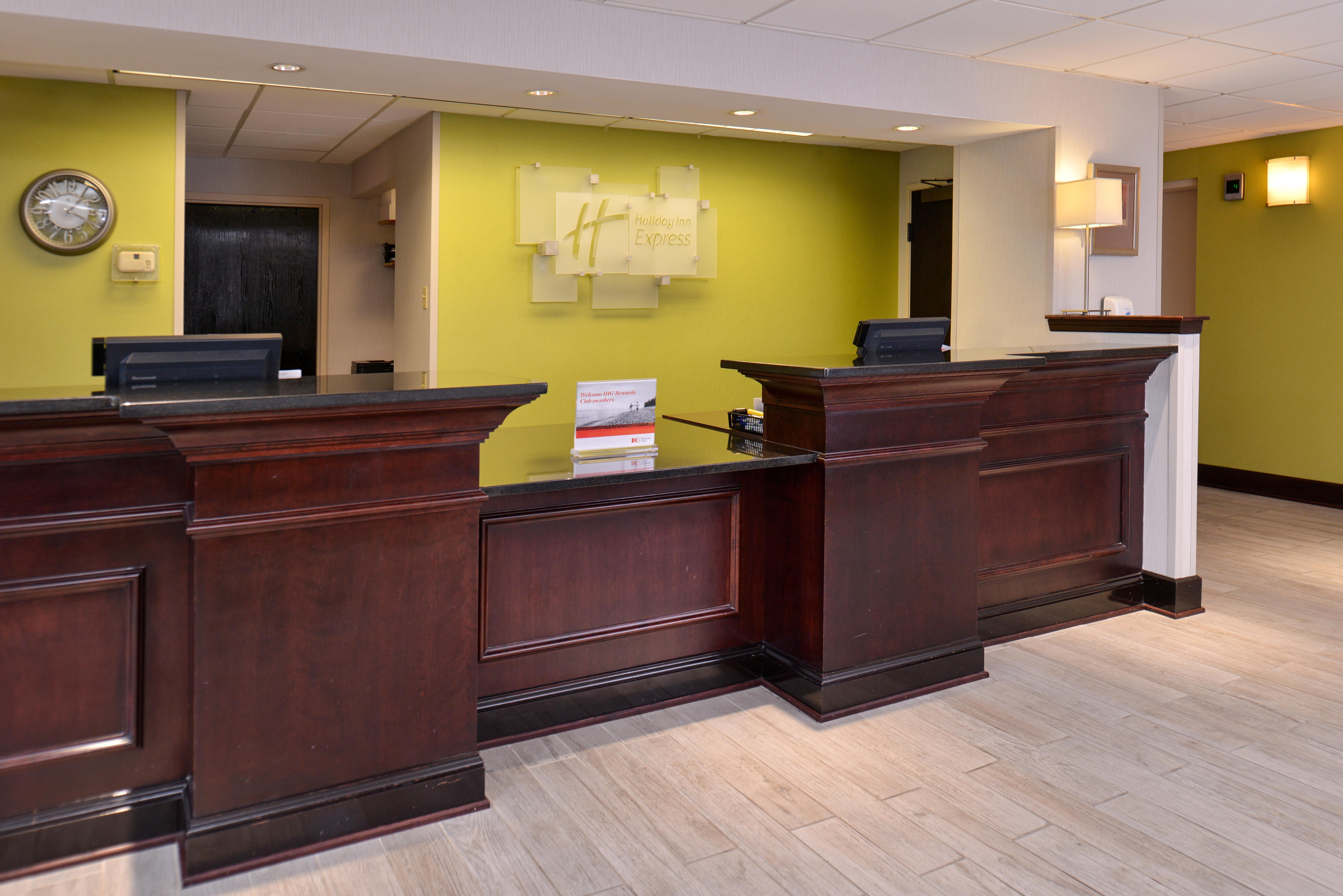 Holiday Inn Express & Suites Central Omaha By Ihg Dış mekan fotoğraf